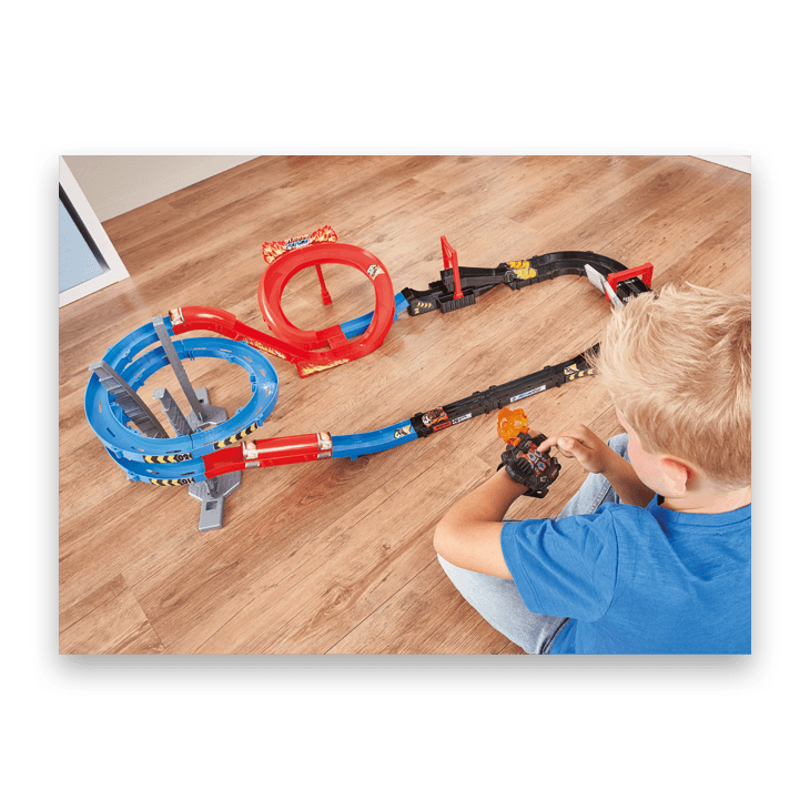 Vtech turbo force racers le circuit avec une voiture montre télécommandé  Neuf